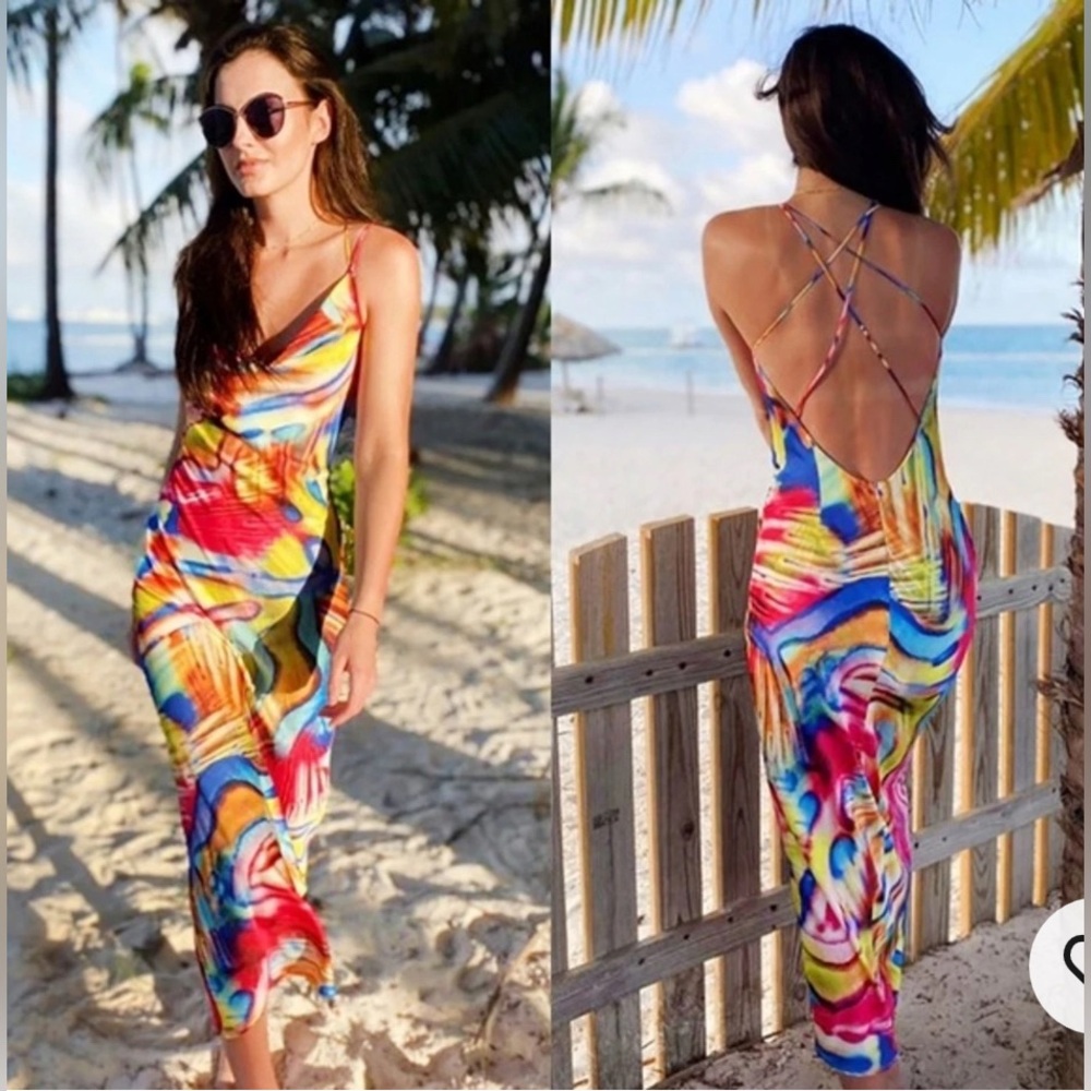 Cosel Anthos Vacation Coral
Rainbow Psychedelic Exposed Back
Maxi Dress Sz M
